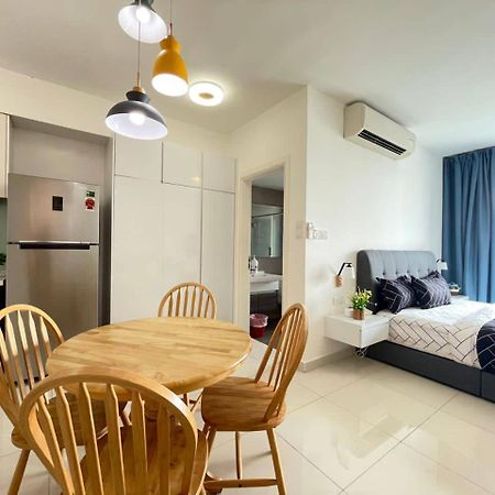 Teega Suites Seaview By Vdo Homestay Nusajaya  Exterior foto