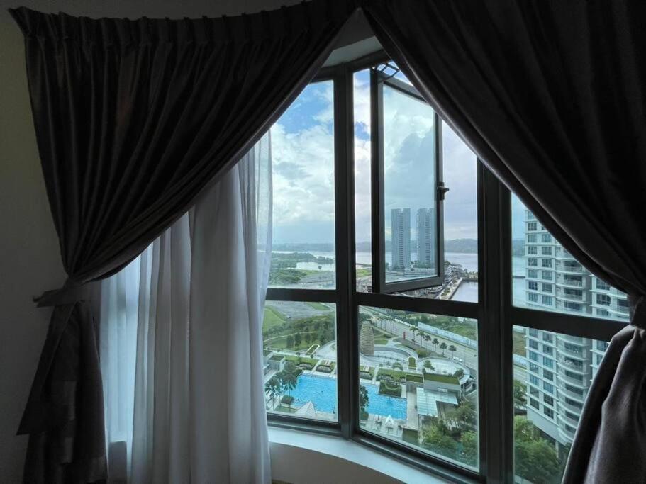 Teega Suites Seaview By Vdo Homestay Nusajaya  Exterior foto