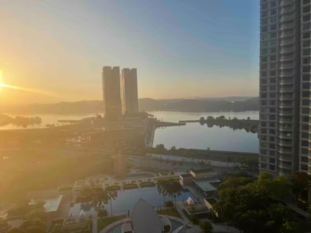 Teega Suites Seaview By Vdo Homestay Nusajaya  Exterior foto